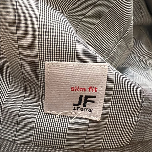 Light gray 3 piece slim fit suit 36Sx30 - Picture 4 of 12